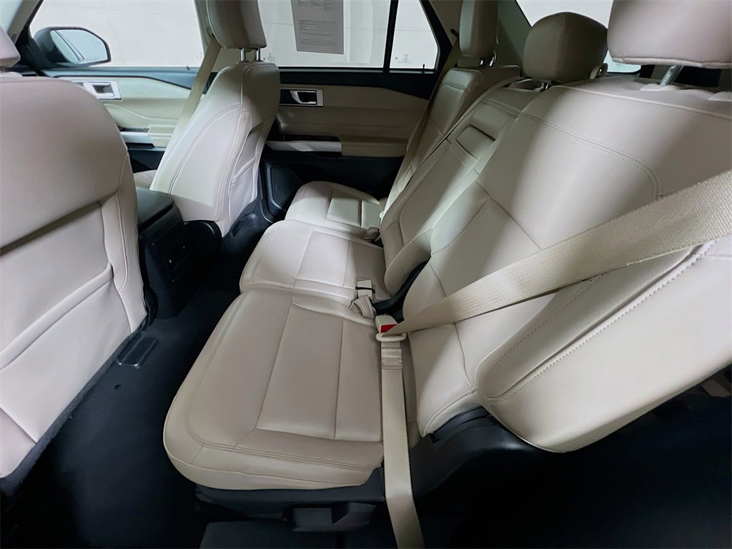 Used 2024 Ford Explorer XLT w/ Equipment Group 202A image 22