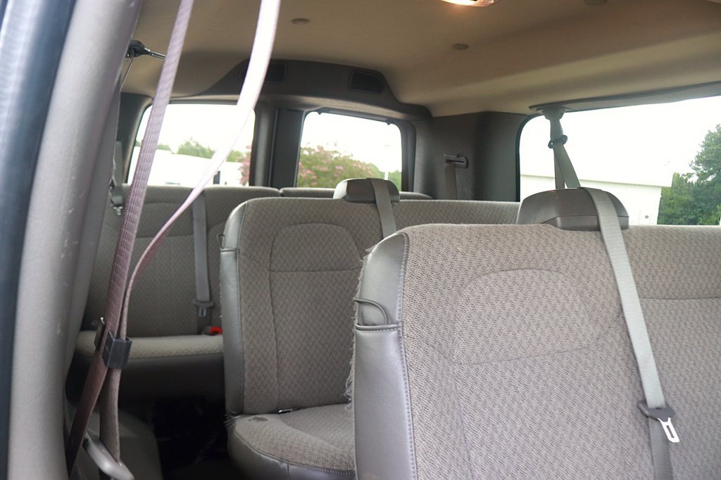 Used 2025 Chevrolet Express 3500 LT w/ LT Preferred Equipment Group RWD image 11