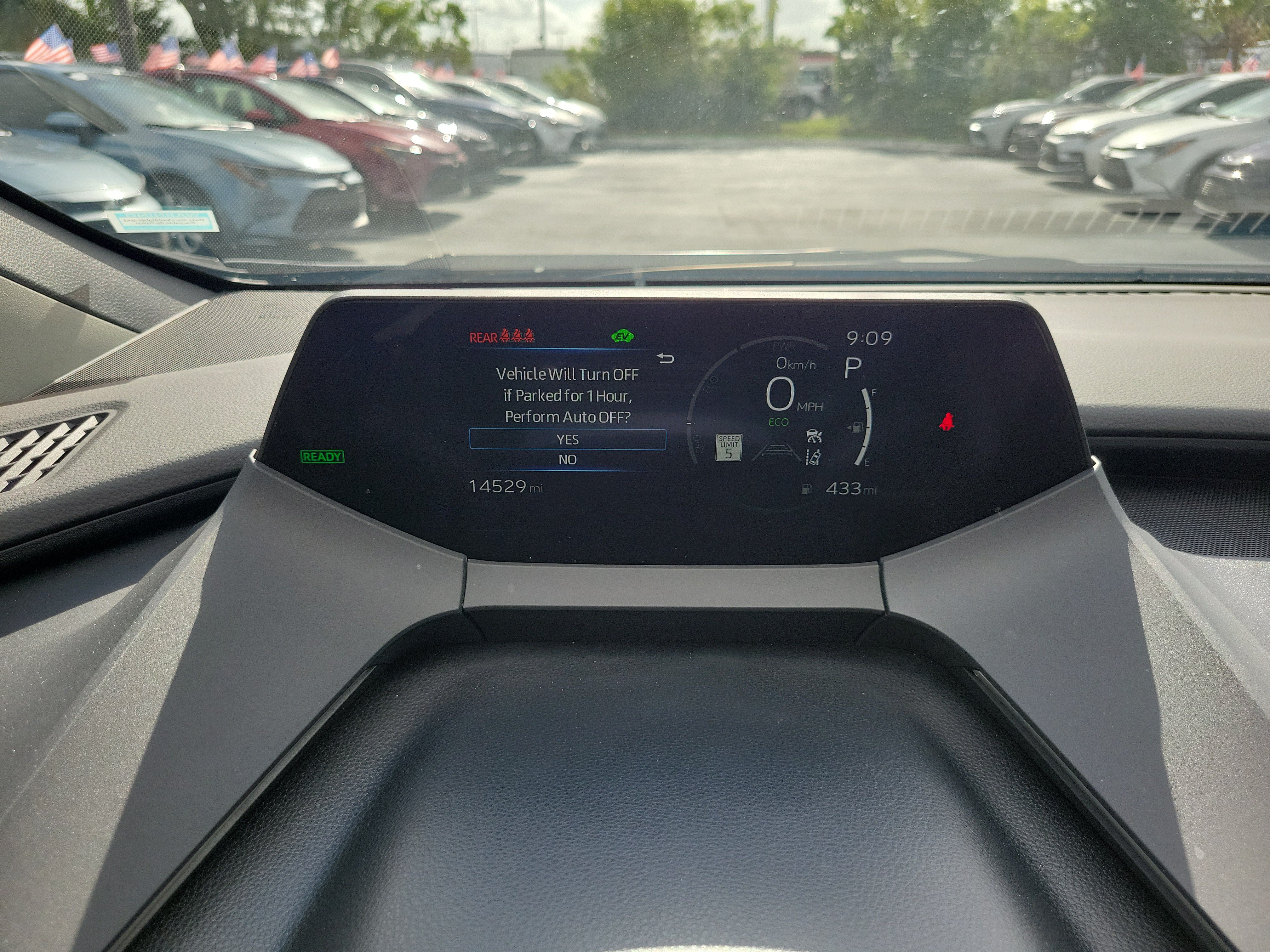 Used 2025 Toyota Prius XLE FWD image 24
