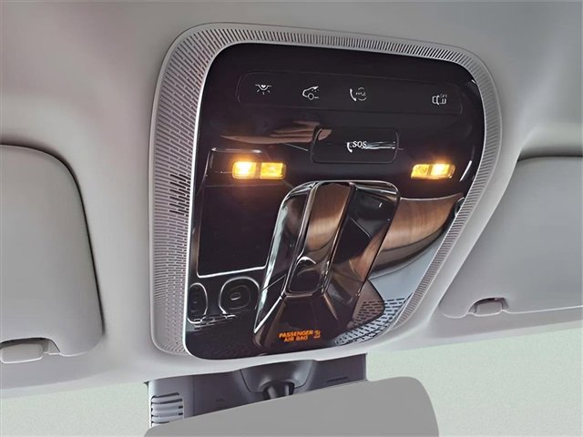 Used 2024 Mercedes-Benz GLC 300 image 14