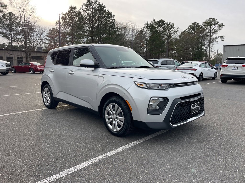 Certified 2021 Kia Soul LX image 4