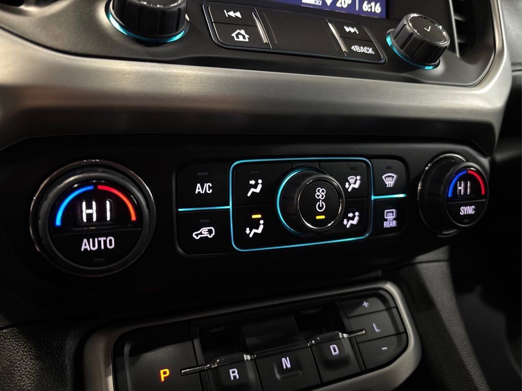 Used 2023 GMC Acadia SLE w/ Driver Convenience Package image 29