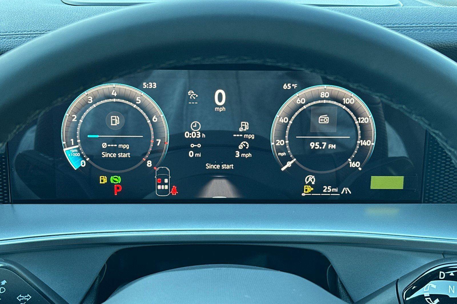 New 2026 Volkswagen Tiguan SE R-Line image 23