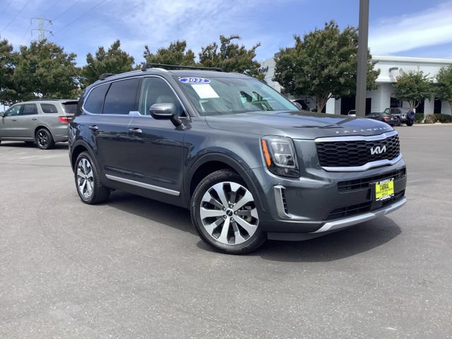 Used 2022 Kia Telluride EX w/ EX Premium Package FWD image 2