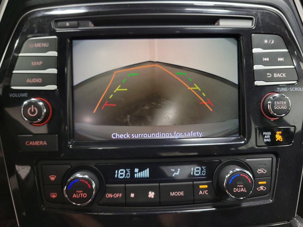 Used 2023 Nissan Maxima SL FWD image 20