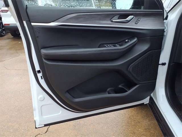 New 2025 Jeep Grand Cherokee L Limited image 20