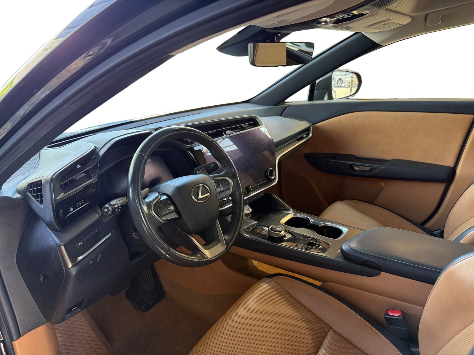 Used 2023 Lexus RZ 450e Premium w/ Technology Package AWD/4WD image 9