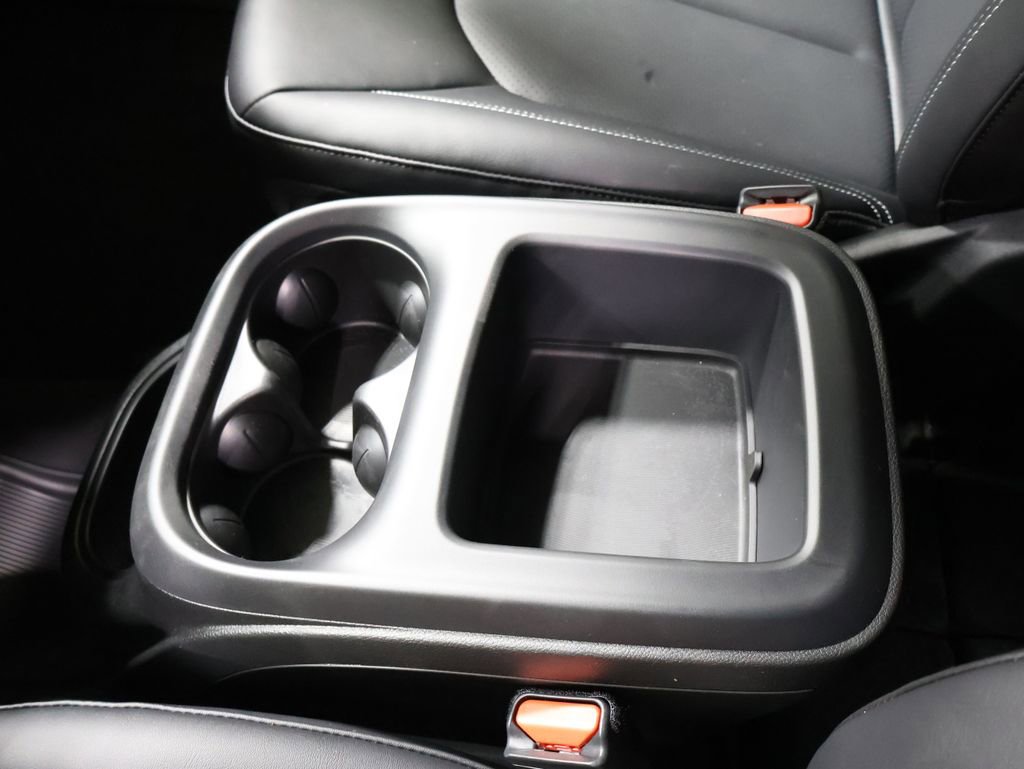 New 2026 Chrysler Voyager LX image 23