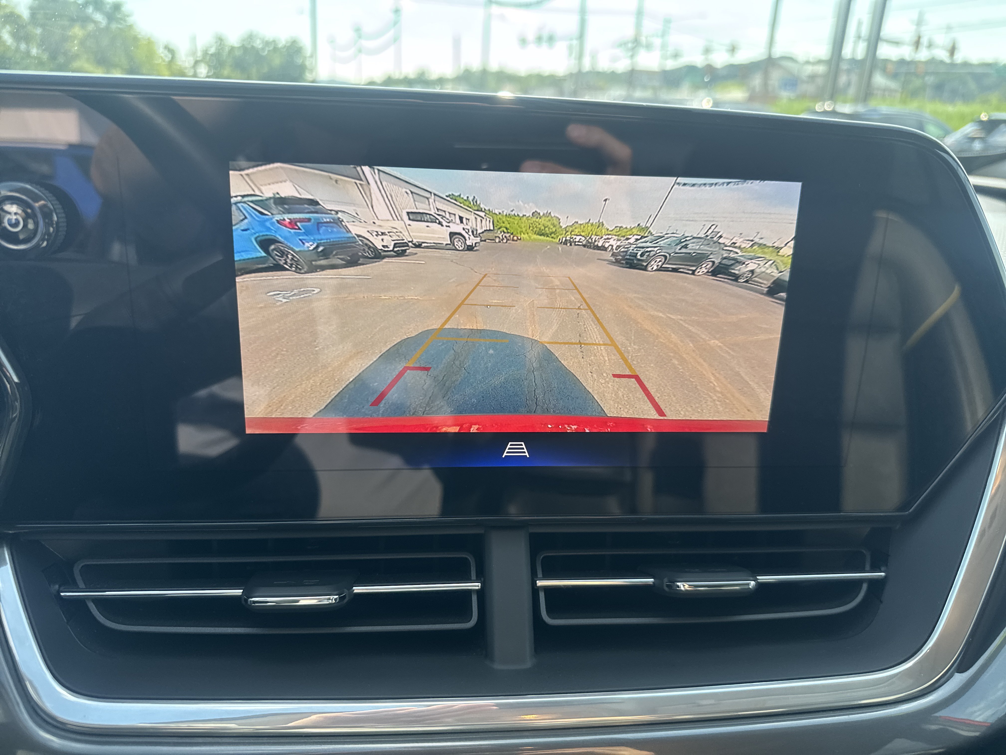 Used 2024 Chevrolet Trax ACTIV w/ Sunroof Package FWD image 26