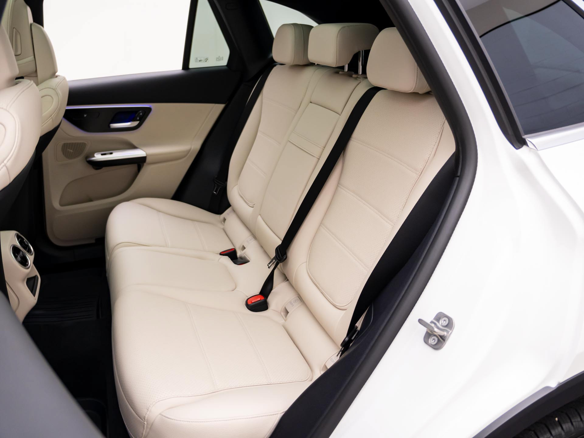 New 2027 Mercedes-Benz GLC 300 4MATIC image 17