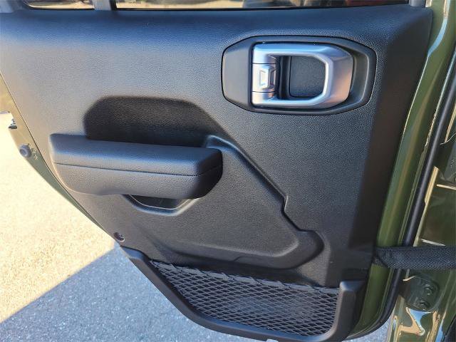 Used 2023 Jeep Gladiator Mojave w/ Trailer Tow Package image 18