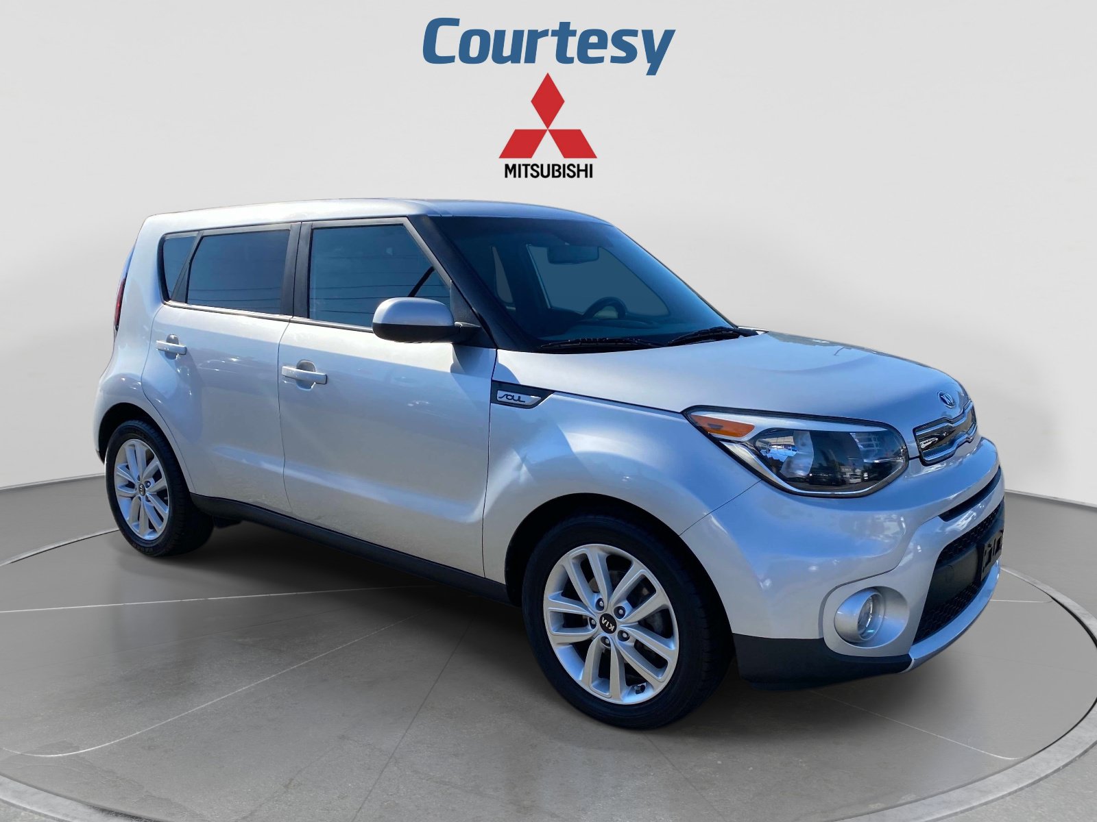 Used 2017 Kia Soul + FWD image 8