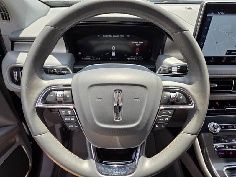 Used 2022 Lincoln Nautilus Reserve w/ Luxury Package FWD image 28