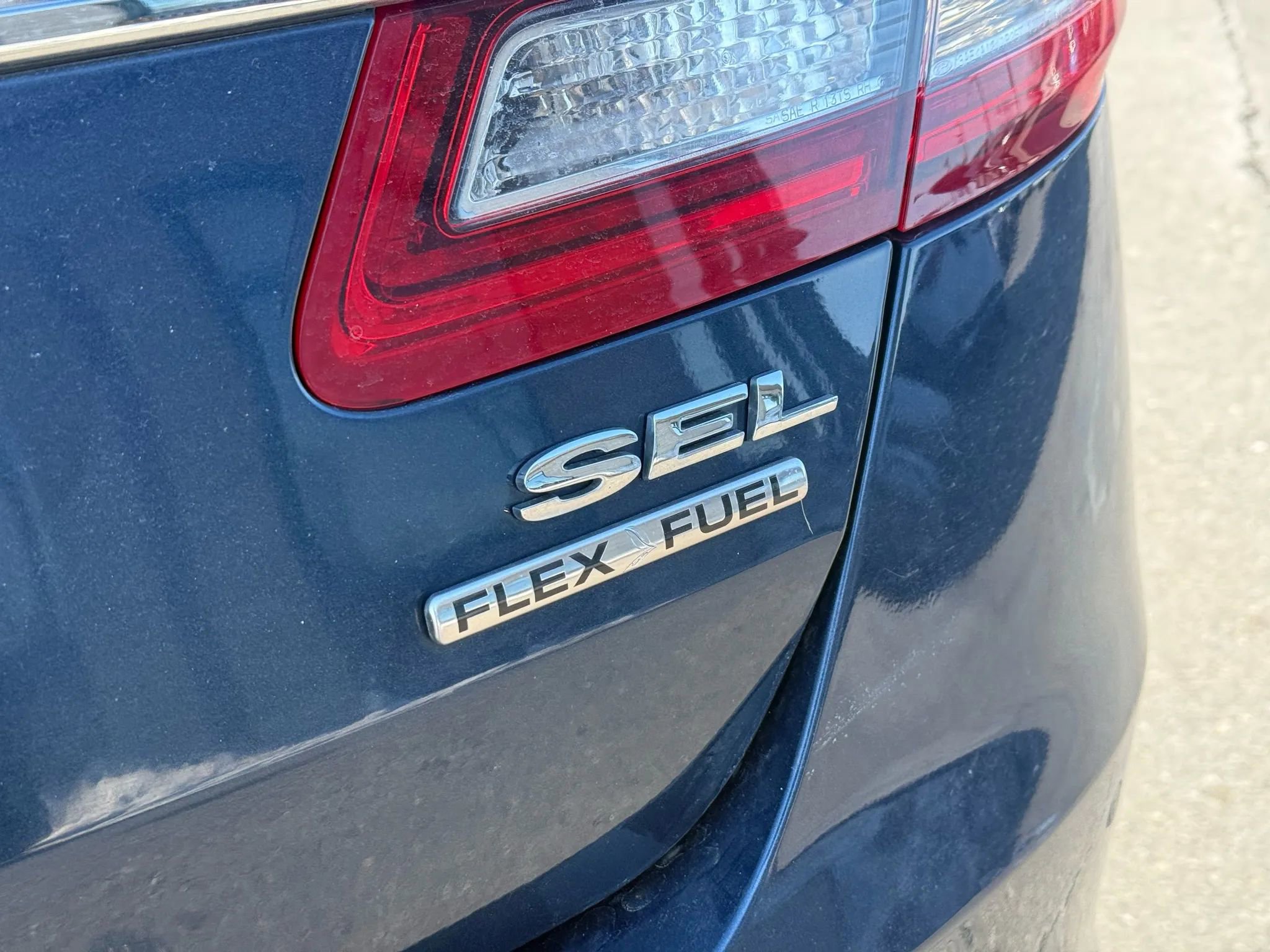 Used 2016 Ford Taurus SEL w/ Equipment Group 201A image 13