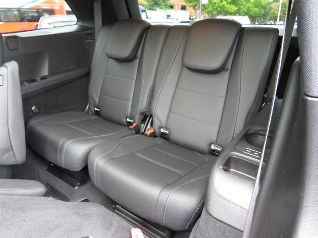 Used 2025 Mercedes-Benz GLS 450 4MATIC w/ AMG Line Exterior image 23