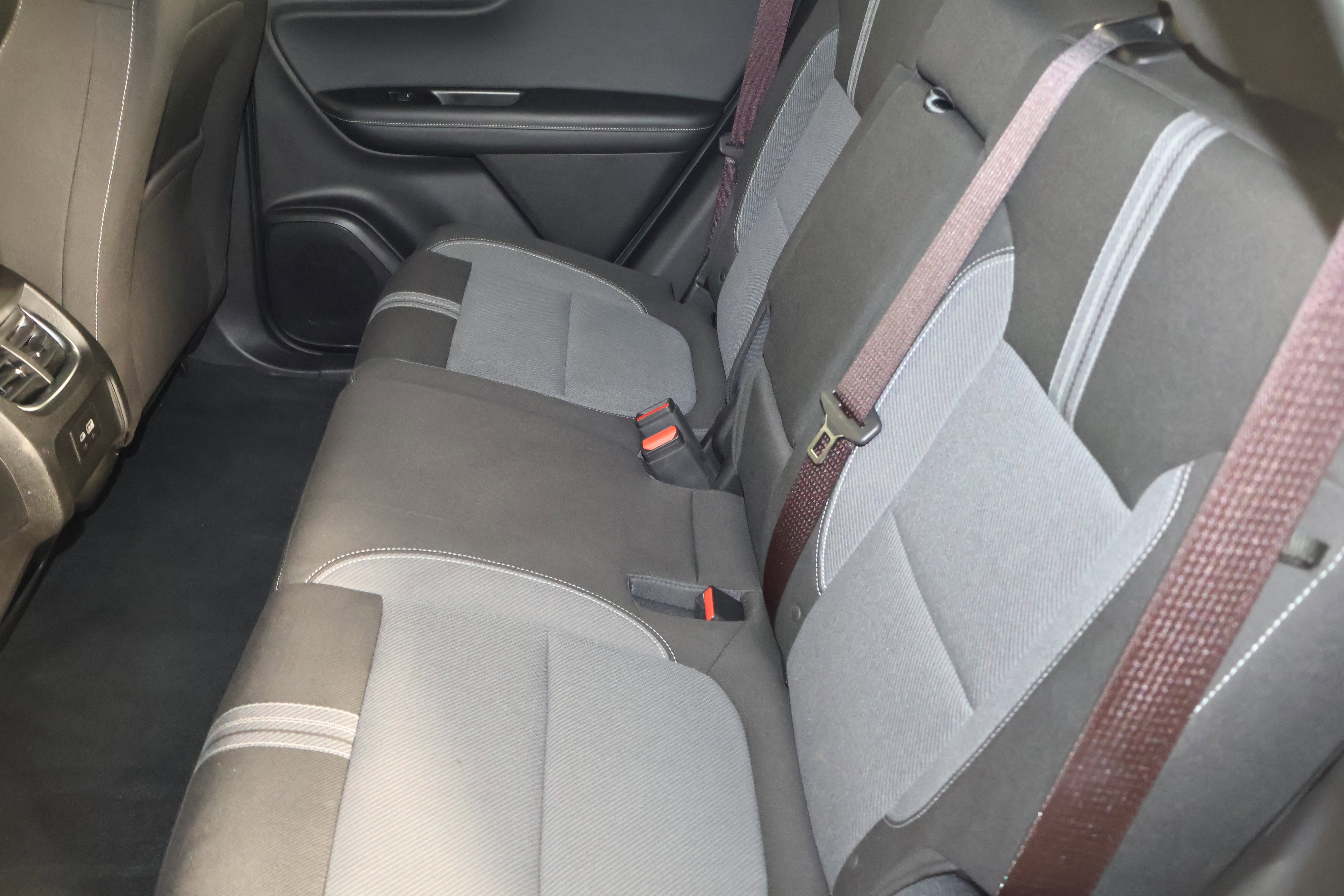 Used 2025 Chevrolet Blazer LT image 47