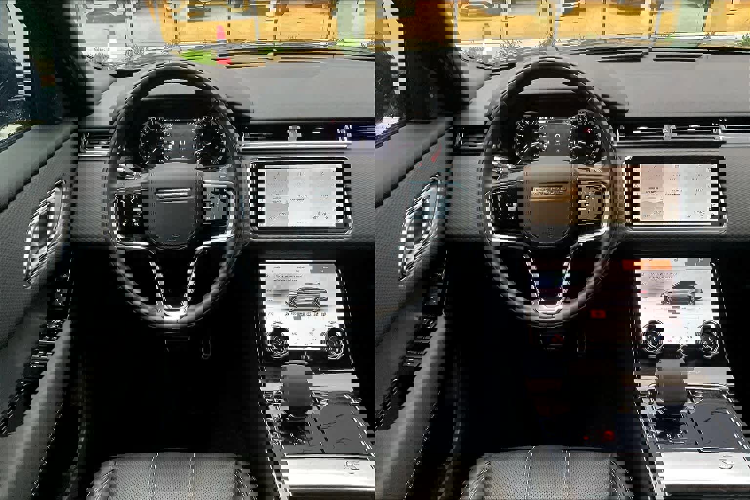 Used 2023 Land Rover Range Rover Velar R-Dynamic S image 9