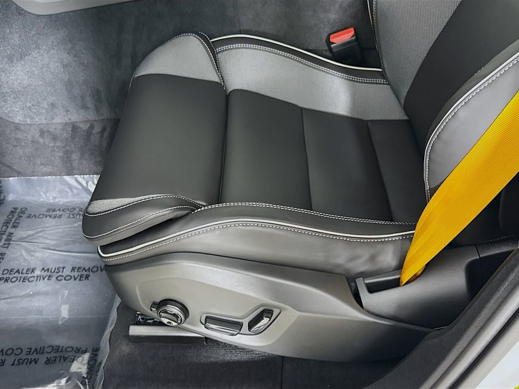 New 2026 Volvo XC60 T8 Polestar w/ Protection Package Premier image 20