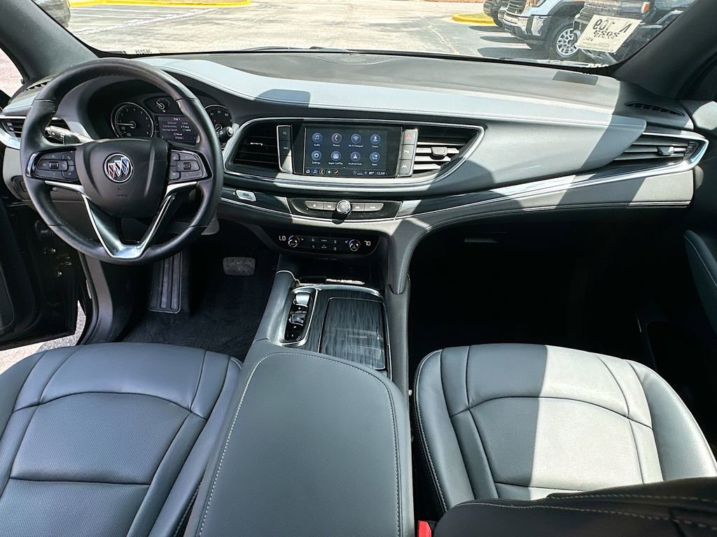 Used 2023 Buick Enclave Essence w/ Sport Touring Edition image 3