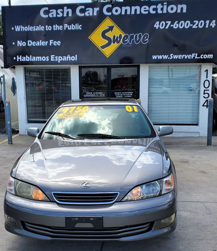 Used 2001 Lexus ES 330 FWD image 2
