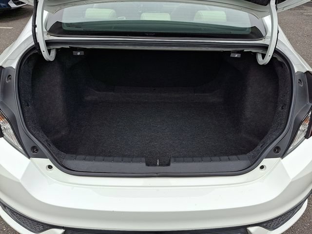 Used 2019 Honda Civic Touring image 28