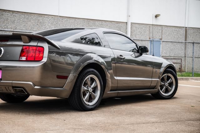 Used 2005 Ford Mustang GT Premium RWD image 53