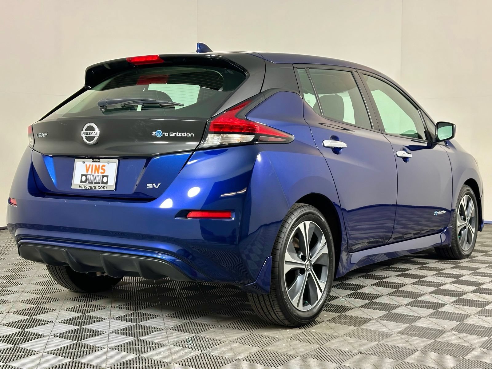 Used 2019 Nissan Leaf SV FWD image 4