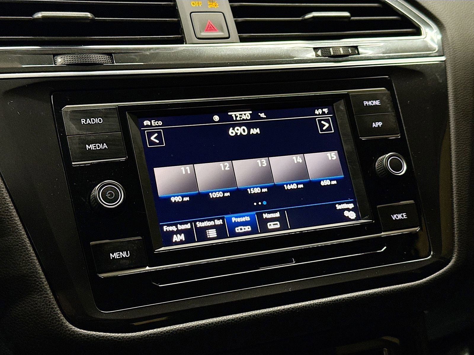 Used 2022 Volkswagen Tiguan S image 15