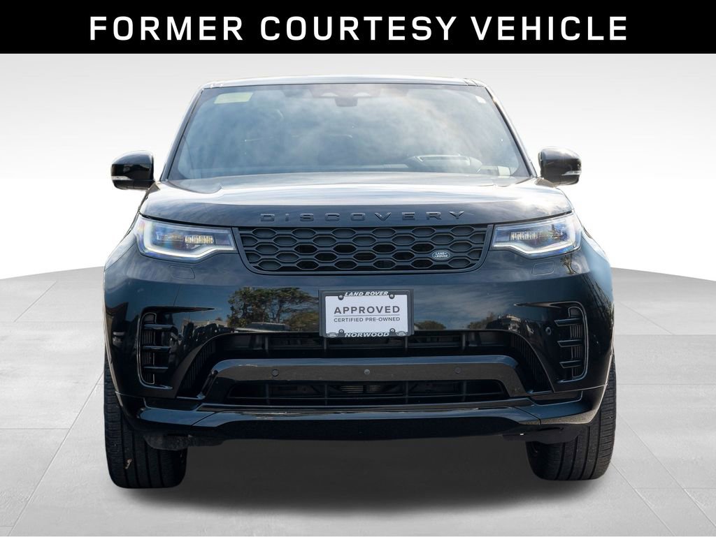 Certified 2024 Land Rover Discovery Dynamic SE image 2