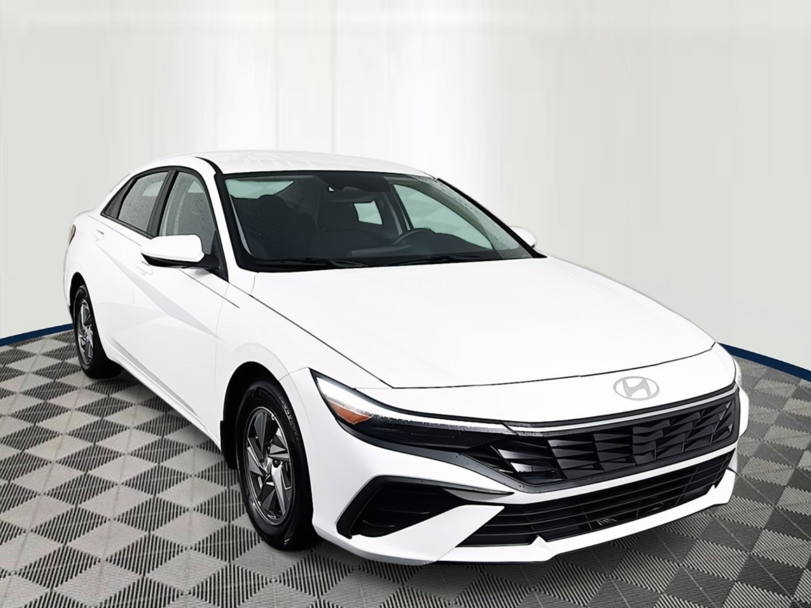 Certified 2025 Hyundai Elantra SE