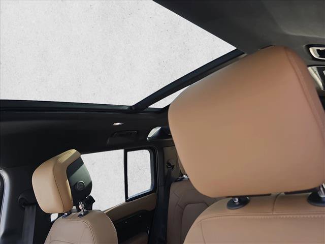 New 2026 Land Rover Defender 110 X-Dynamic SE AWD/4WD image 29