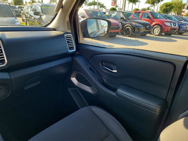 Certified 2023 Nissan Frontier SV w/ Technology Package image 18