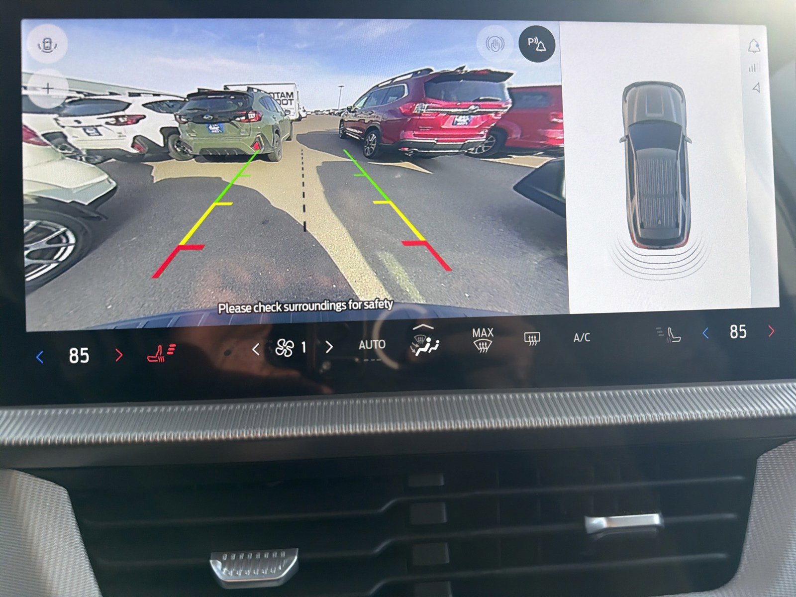 Used 2025 Ford Explorer Active image 27