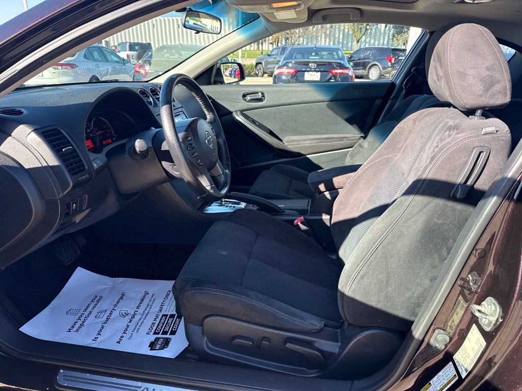 Used 2013 Nissan Altima 2.5 S w/ Premium Pkg FWD image 7