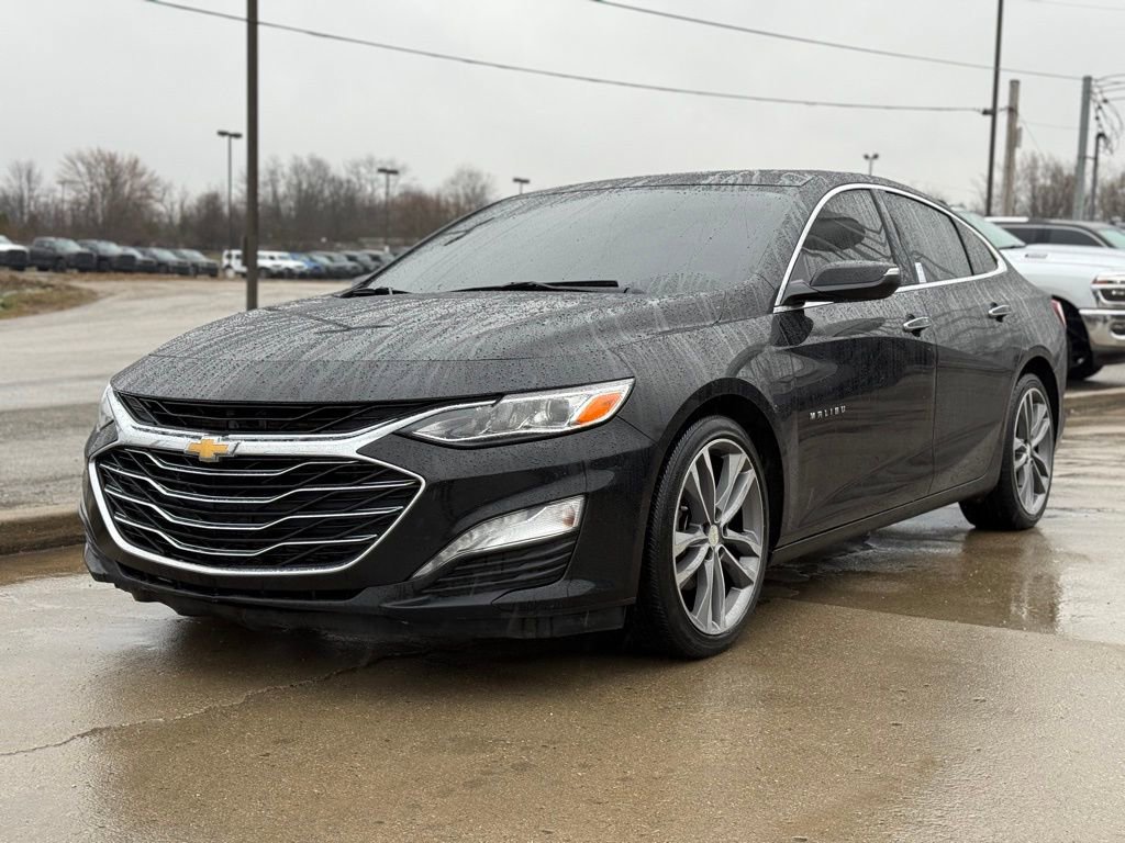 Used 2020 Chevrolet Malibu Premier image 2