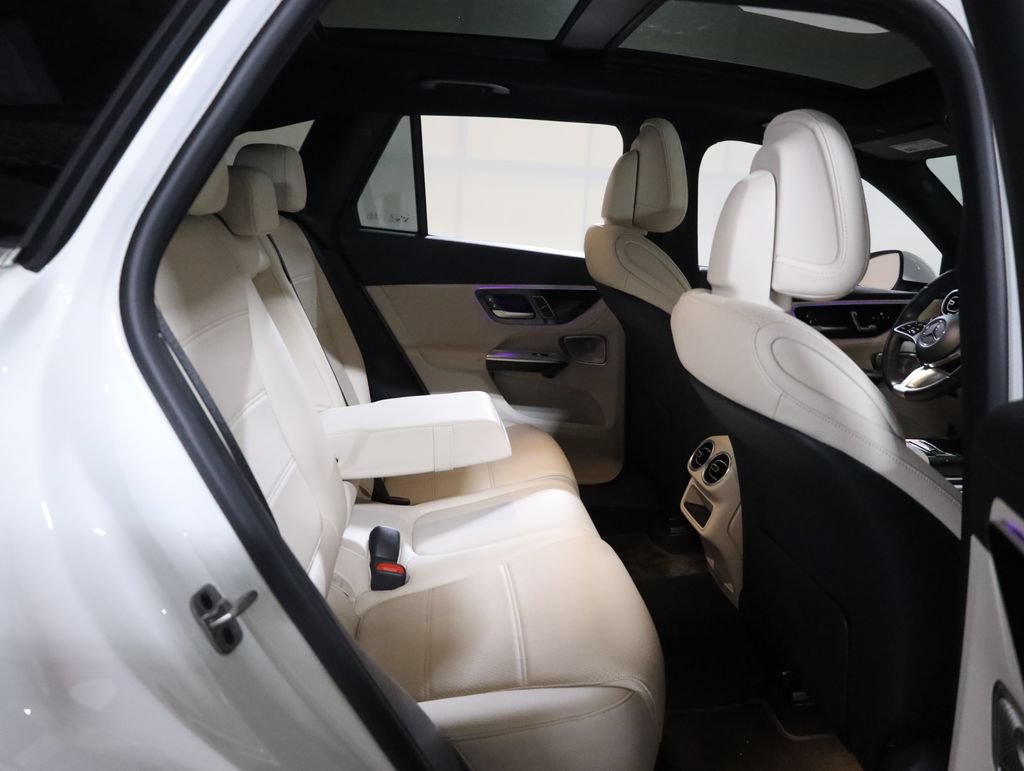 Certified 2024 Mercedes-Benz GLC 300 4MATIC image 47