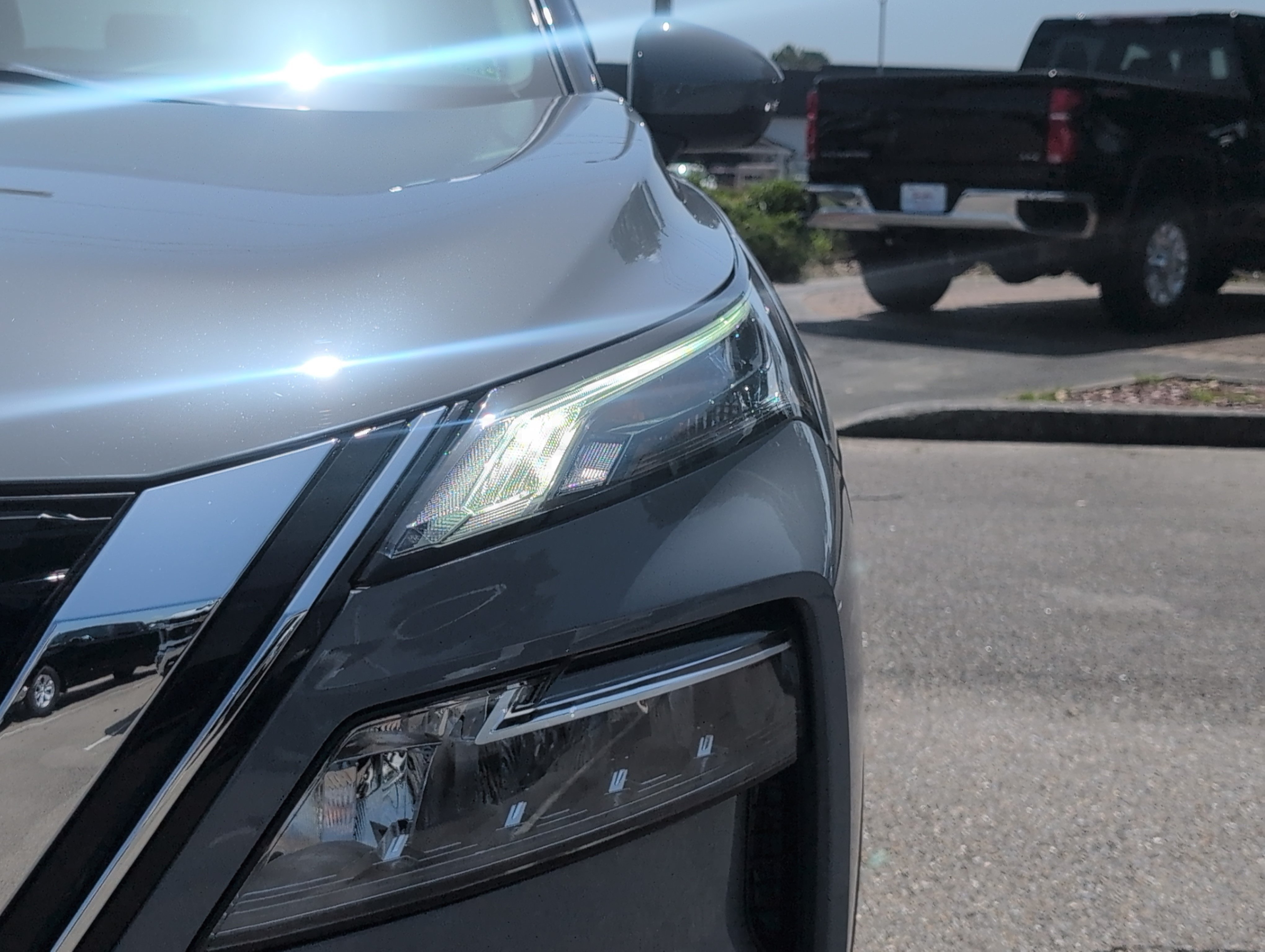 Used 2023 Nissan Rogue SL w/ SL Premium Package FWD image 12