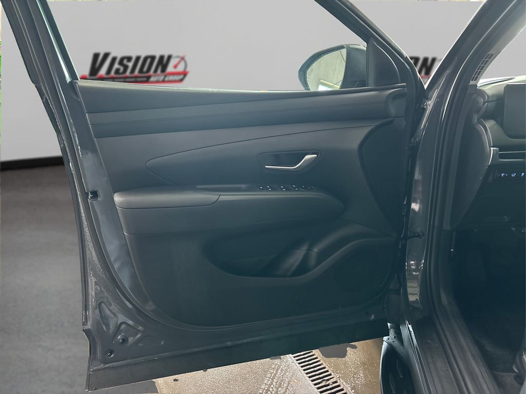 New 2026 Hyundai Tucson SEL image 17