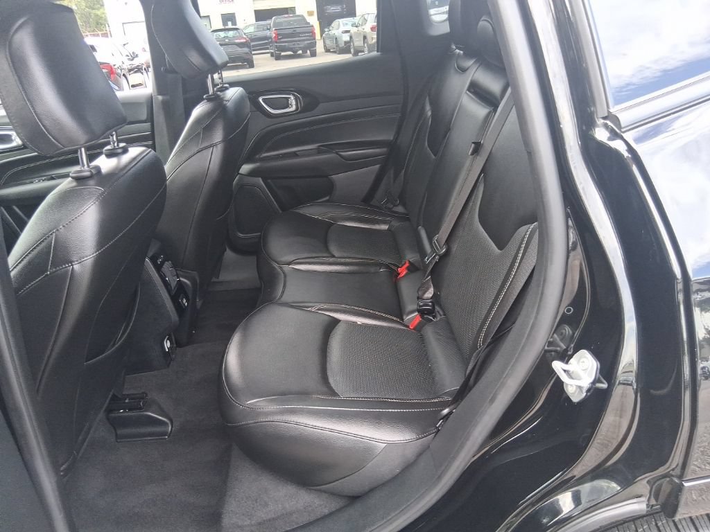 Used 2022 Jeep Compass High Altitude AWD/4WD image 19