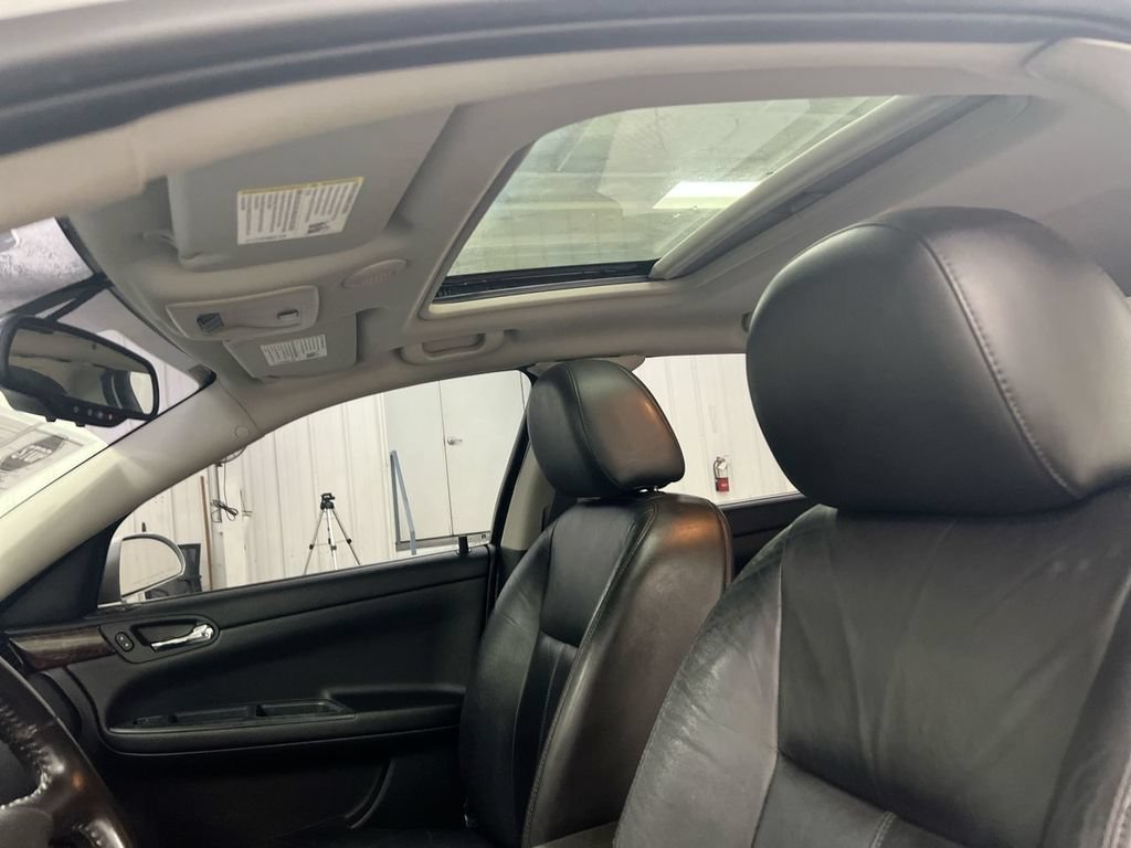 Used 2012 Chevrolet Impala LTZ FWD image 18