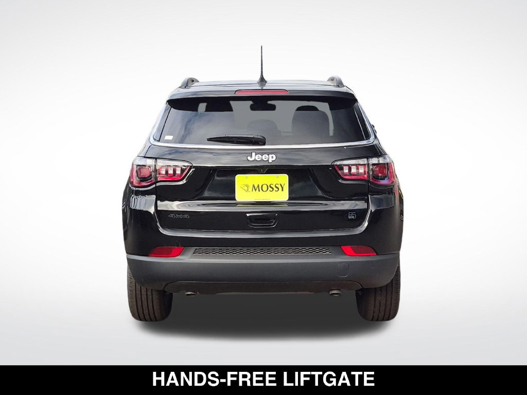 New 2026 Jeep Compass Latitude AWD/4WD image 8