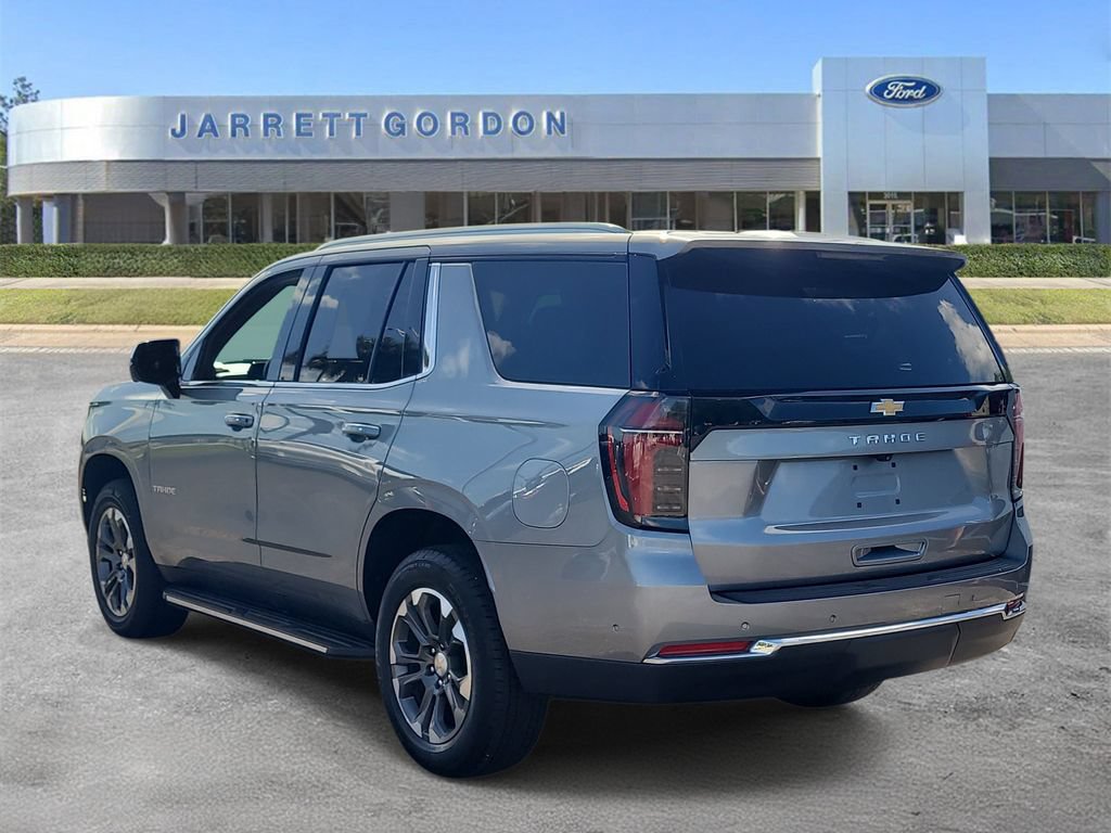 Used 2025 Chevrolet Tahoe LS RWD image 3
