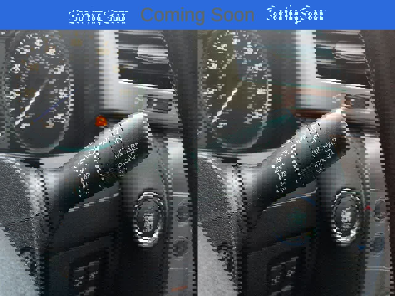 Used 2013 Lexus LX 570 4WD w/ Luxury Pkg image 28