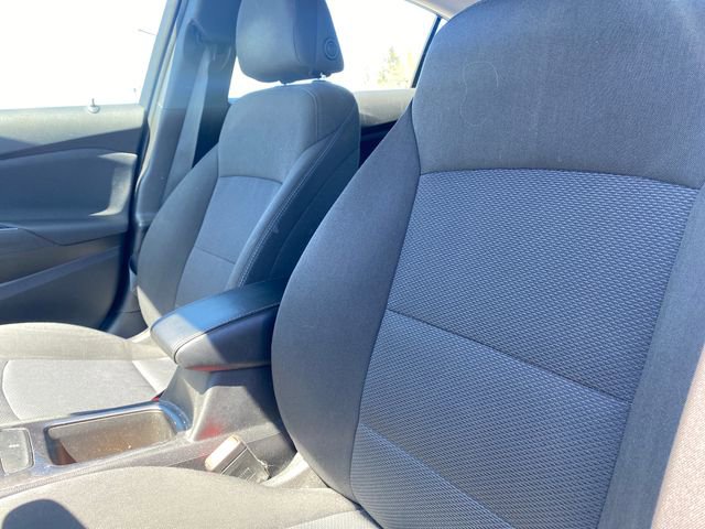 Used 2018 Chevrolet Cruze LT w/ Convenience Package FWD image 16