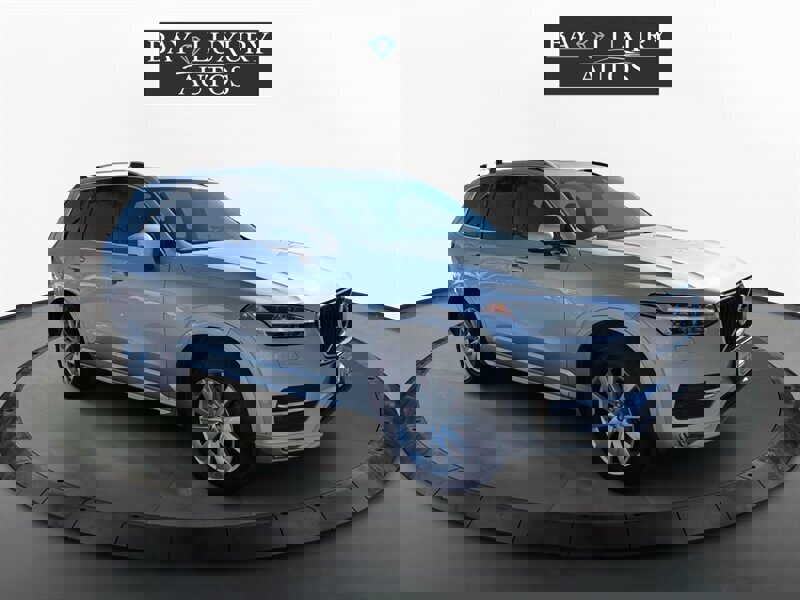 Used 2016 Volvo XC90 T6 Momentum w/ Momentum Plus Package image 11