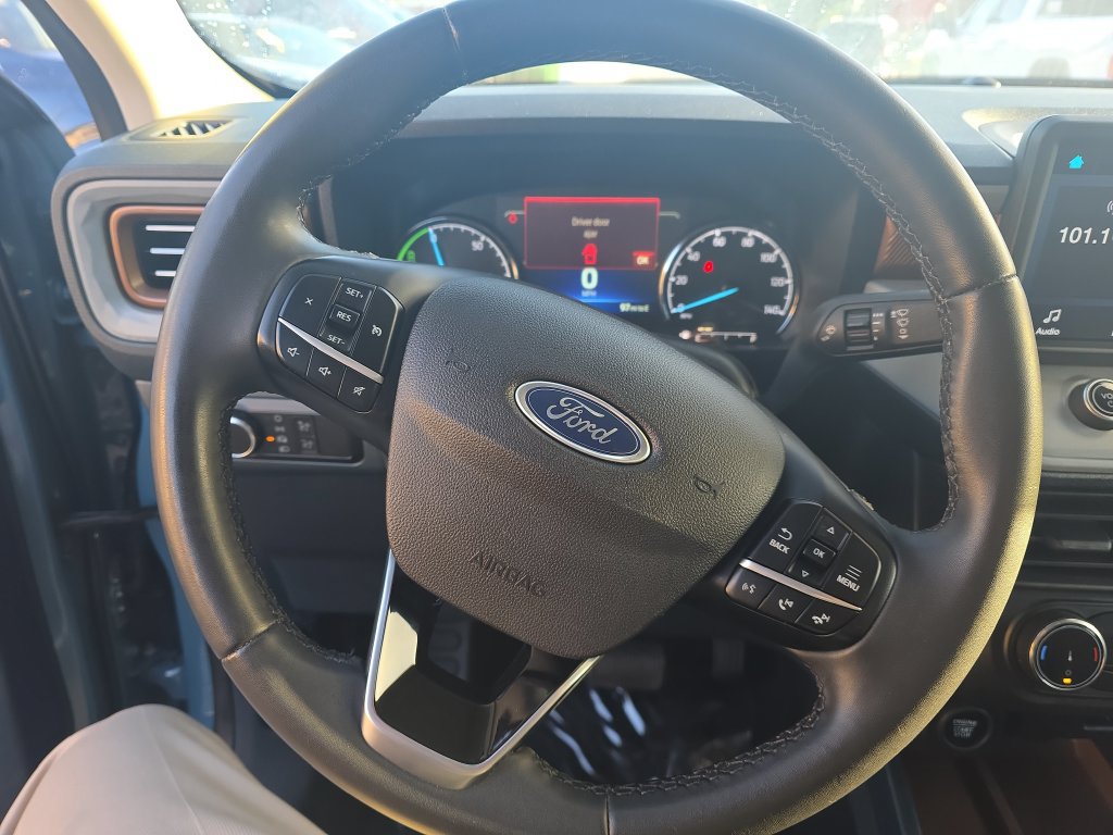 Used 2023 Ford Maverick Lariat FWD image 14