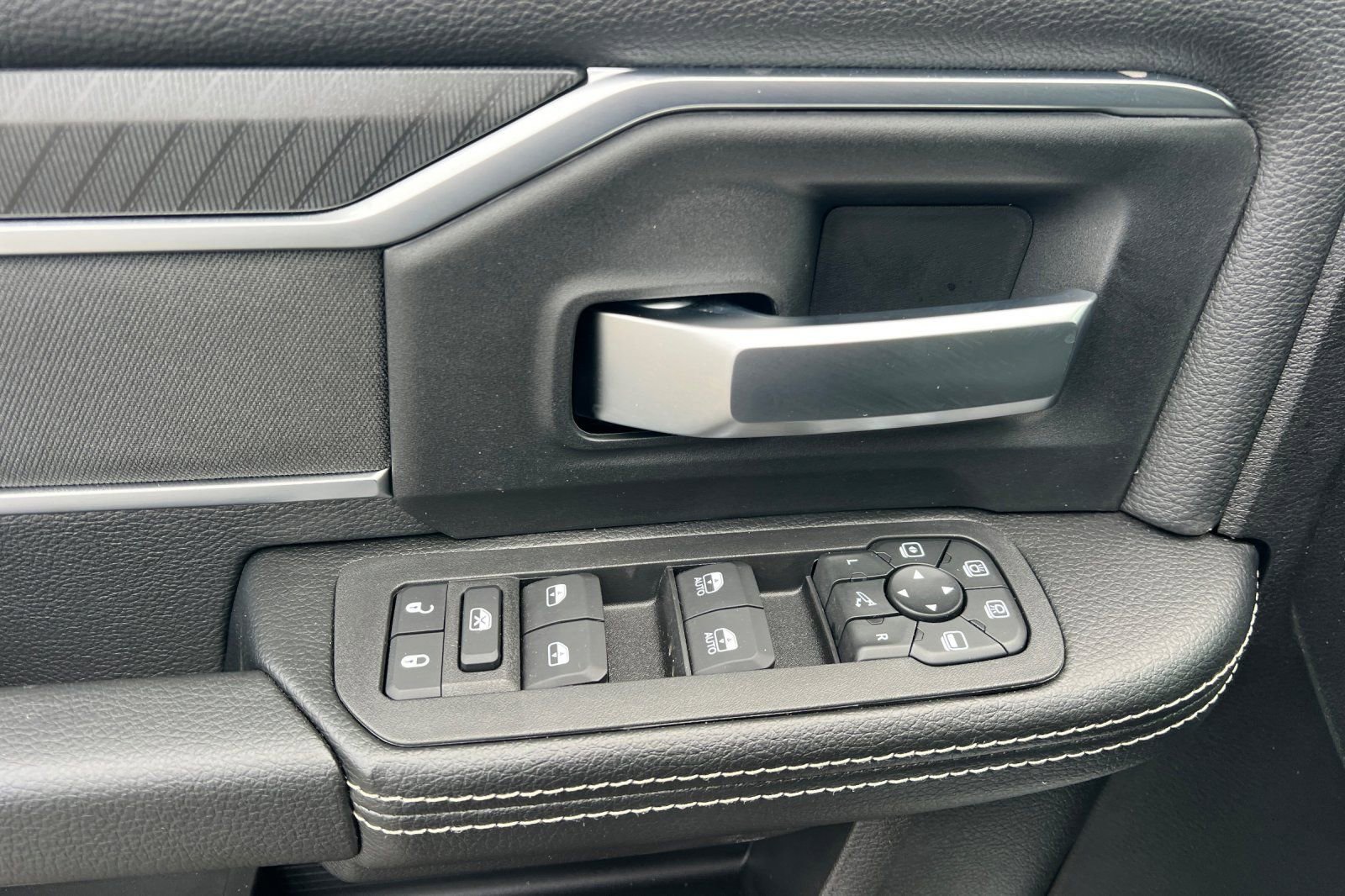 New 2026 RAM 3500 Big Horn AWD/4WD image 7
