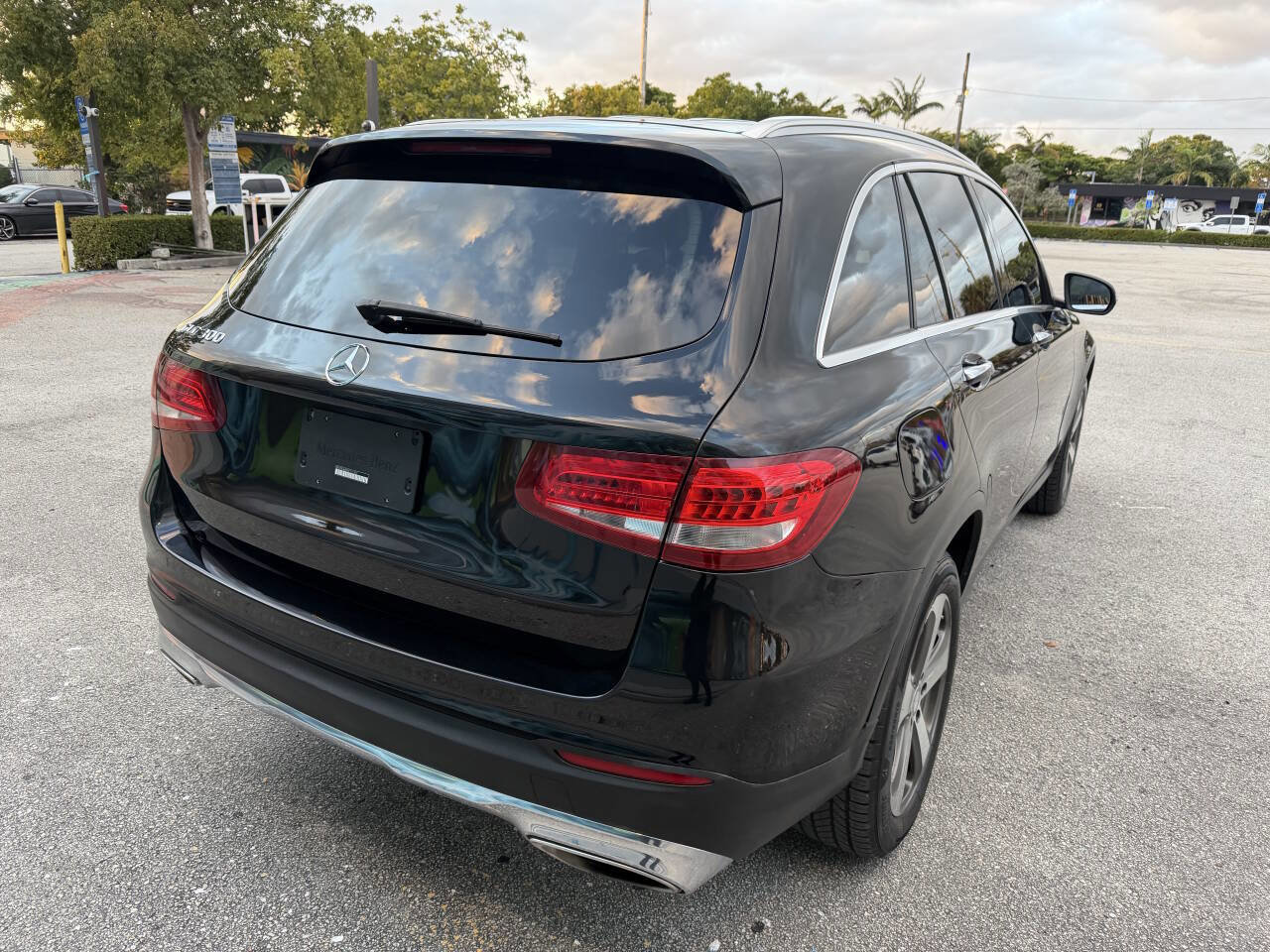 Used 2016 Mercedes-Benz GLC 300 image 11