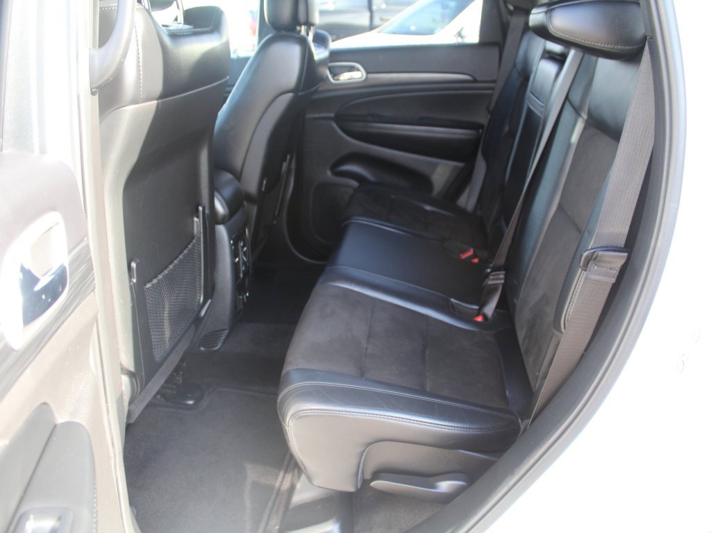 Used 2019 Jeep Grand Cherokee Altitude image 4