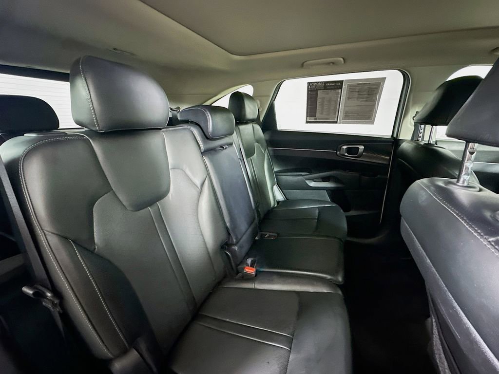 Used 2021 Kia Sorento S w/ Panoramic Sunroof Package image 11